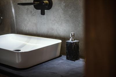 Dezman Luxury Center