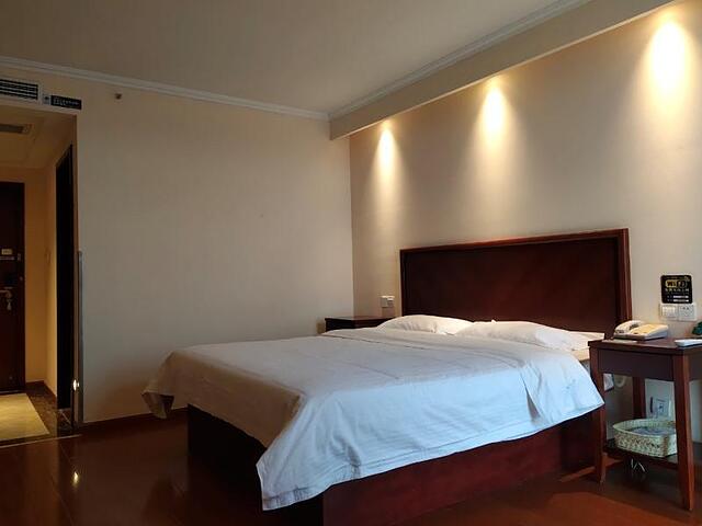 GreenTree Inn Mong Kok Express Hote