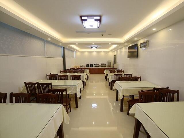 GreenTree Inn Mong Kok Express Hote