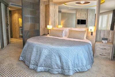 RAMADA BY WYNDHAM MERSIN