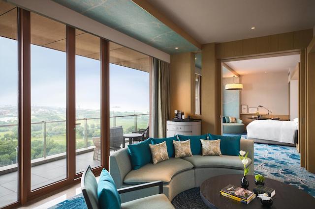 RENAISSANCE SUZHOU TAIHU LAKE HOTEL