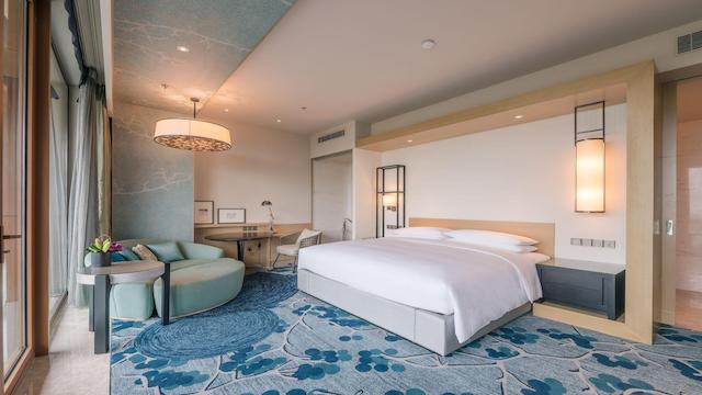 RENAISSANCE SUZHOU TAIHU LAKE HOTEL