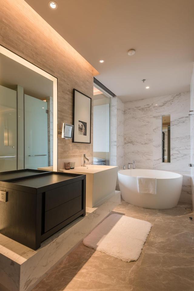 RENAISSANCE SUZHOU TAIHU LAKE HOTEL