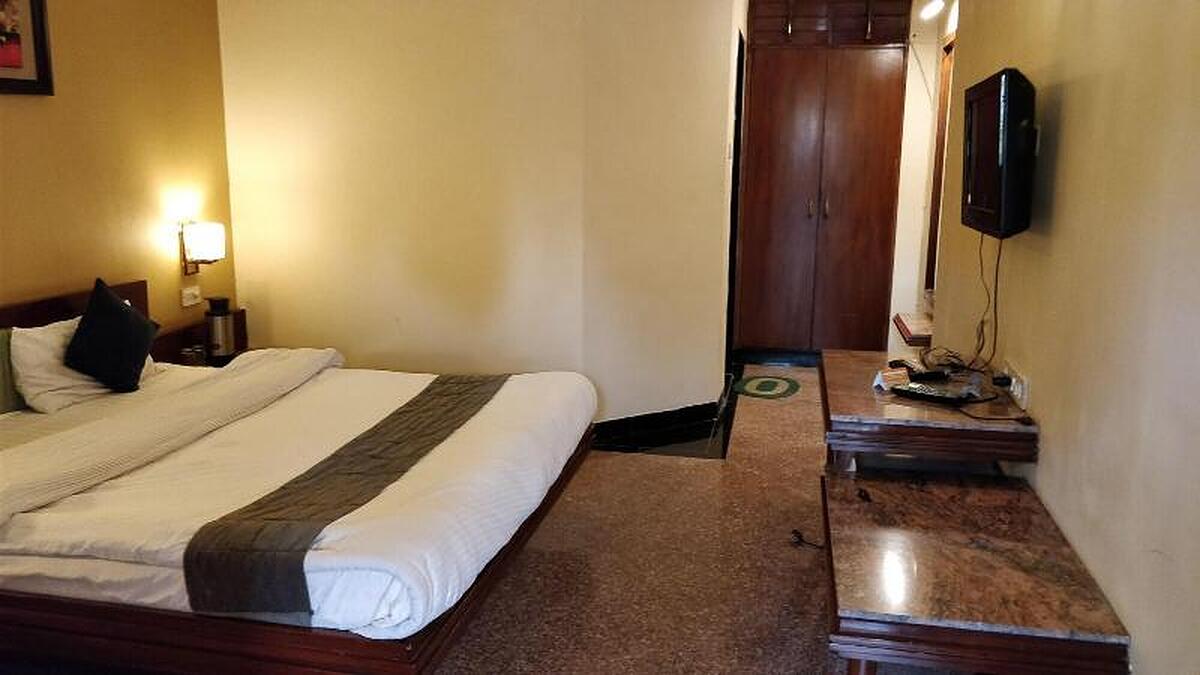 Hotel Mount Regency