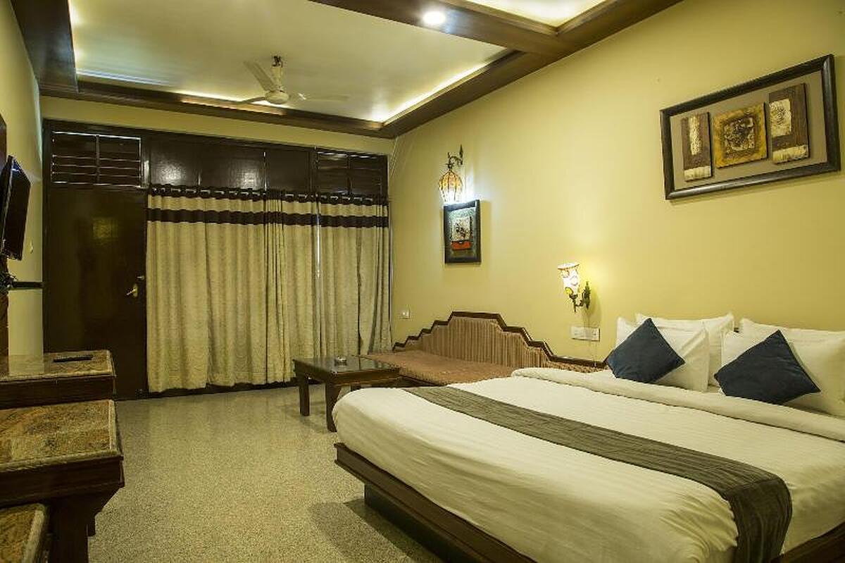 Hotel Mount Regency