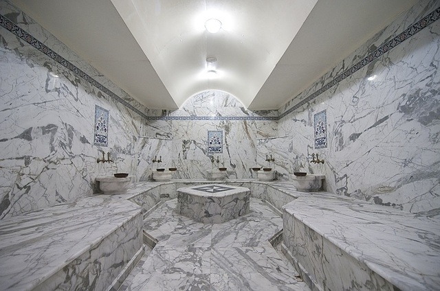 Grand Abant Hotel (Buyuk Abant Hotel)