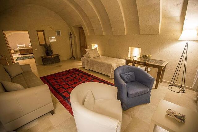 Kistar Cave Hotel