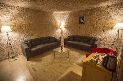 Kistar Cave Hotel