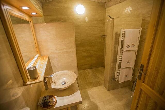 Kistar Cave Hotel