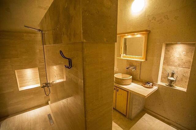Kistar Cave Hotel
