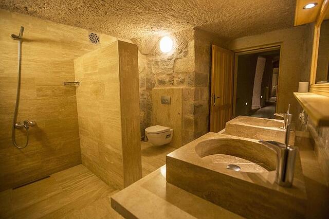 Kistar Cave Hotel