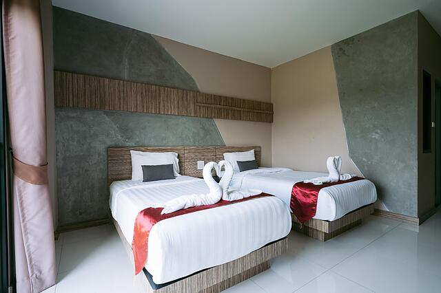 RAY HOTEL