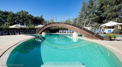 اکسل مونتماریو