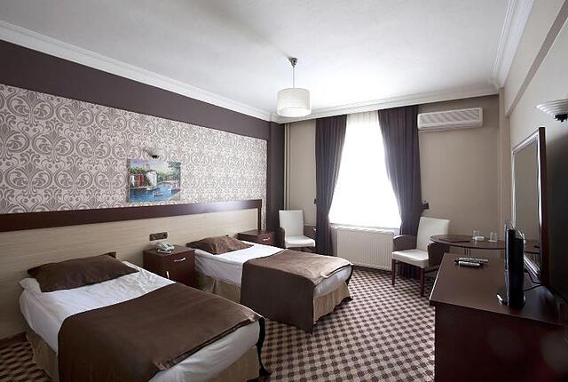Burc Best Hotel