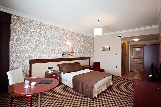 Burc Best Hotel