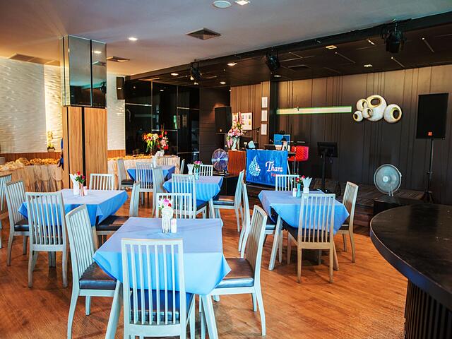MANTRA VAREE HOTEL