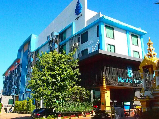 MANTRA VAREE HOTEL