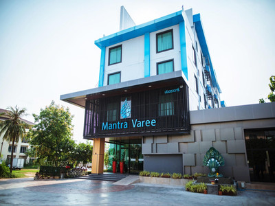 MANTRA VAREE HOTEL