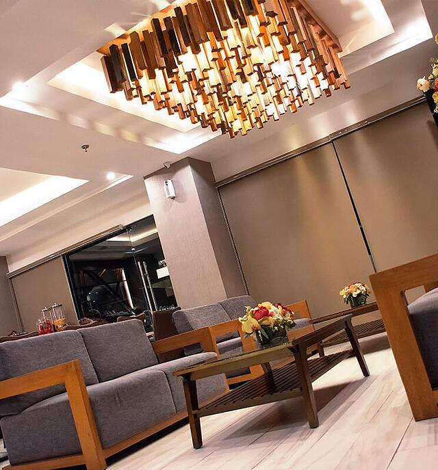 IRONWOOD HOTEL