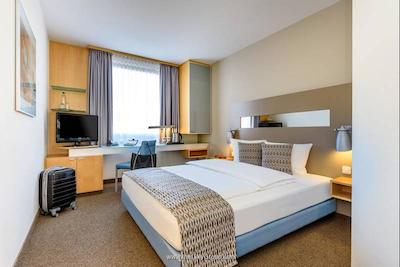 مرکور هتل دوسلدورف سیتی نورد