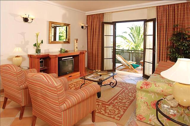 PINE CLIFFS VILLAGE GOLF SUITES