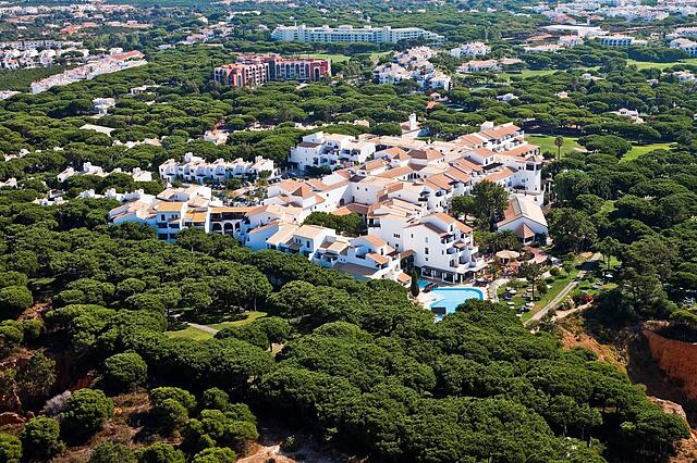 PINE CLIFFS VILLAGE GOLF SUITES
