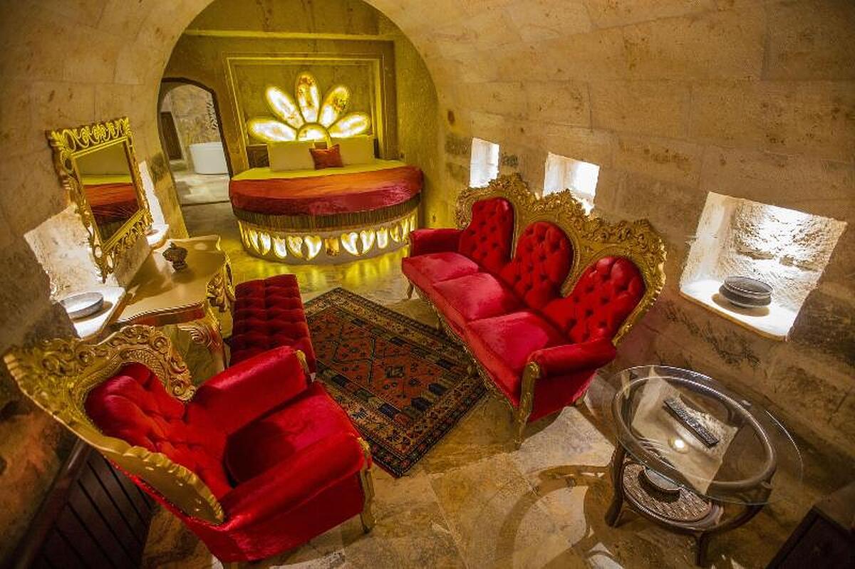 ROYAL CAVE HOTEL