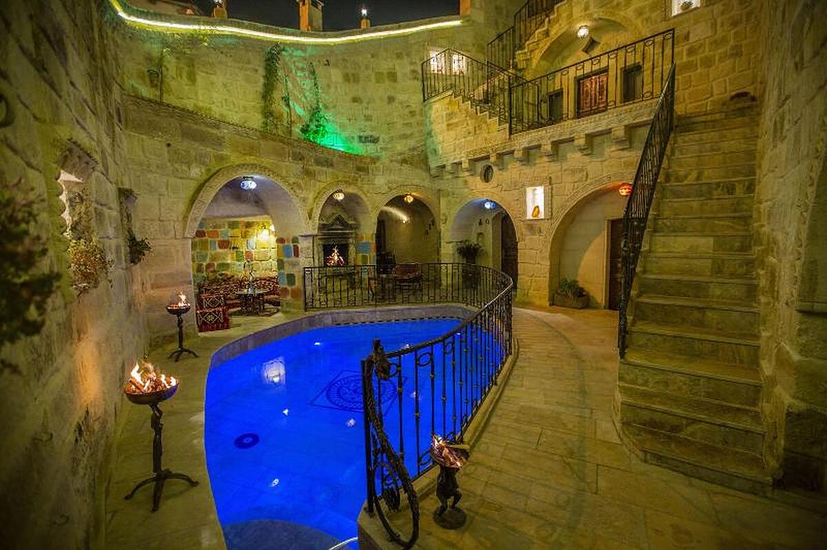 ROYAL CAVE HOTEL