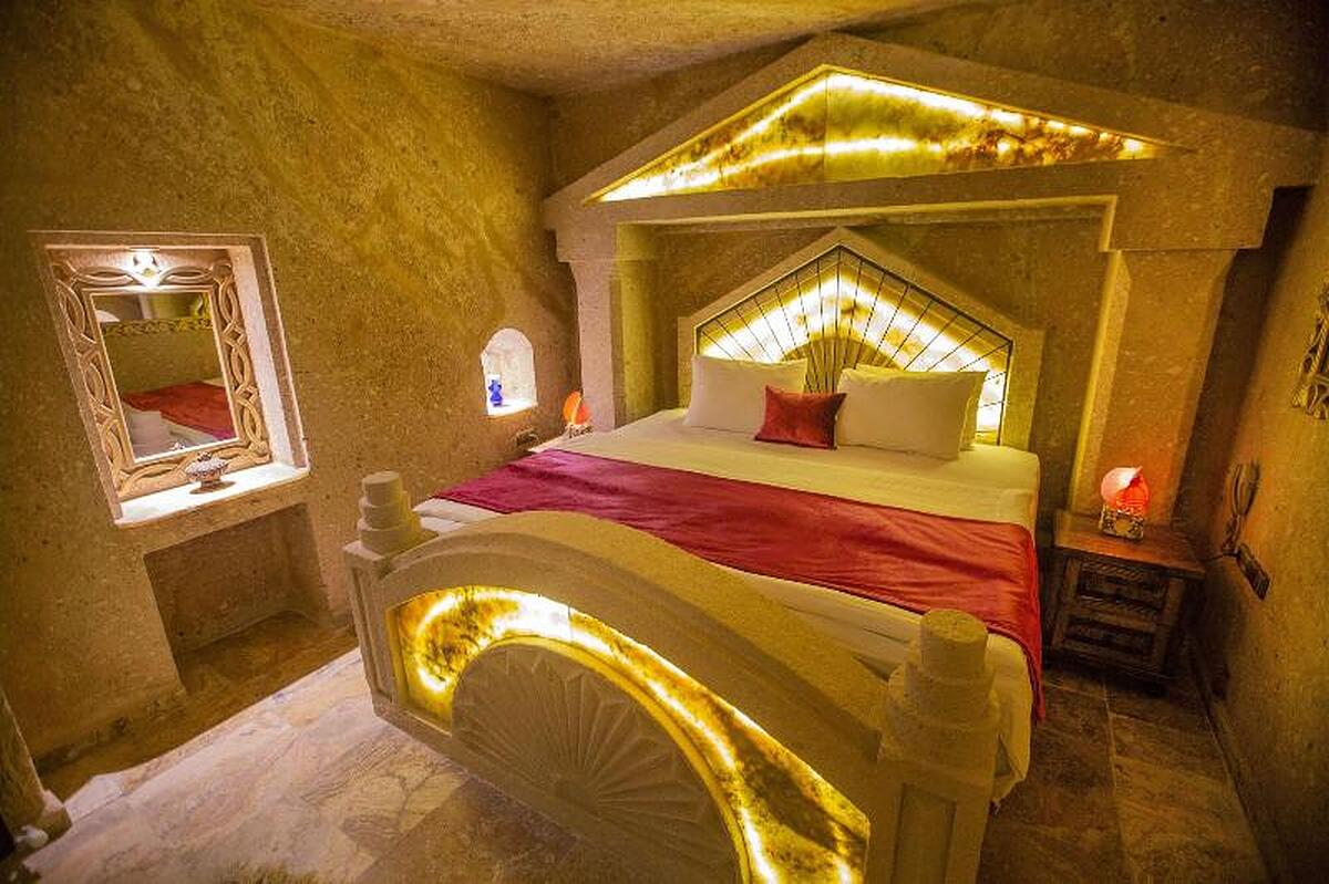 ROYAL CAVE HOTEL