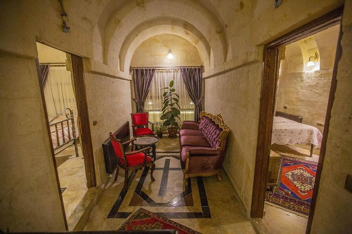 ROYAL CAVE HOTEL