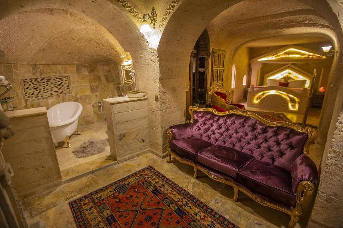 ROYAL CAVE HOTEL