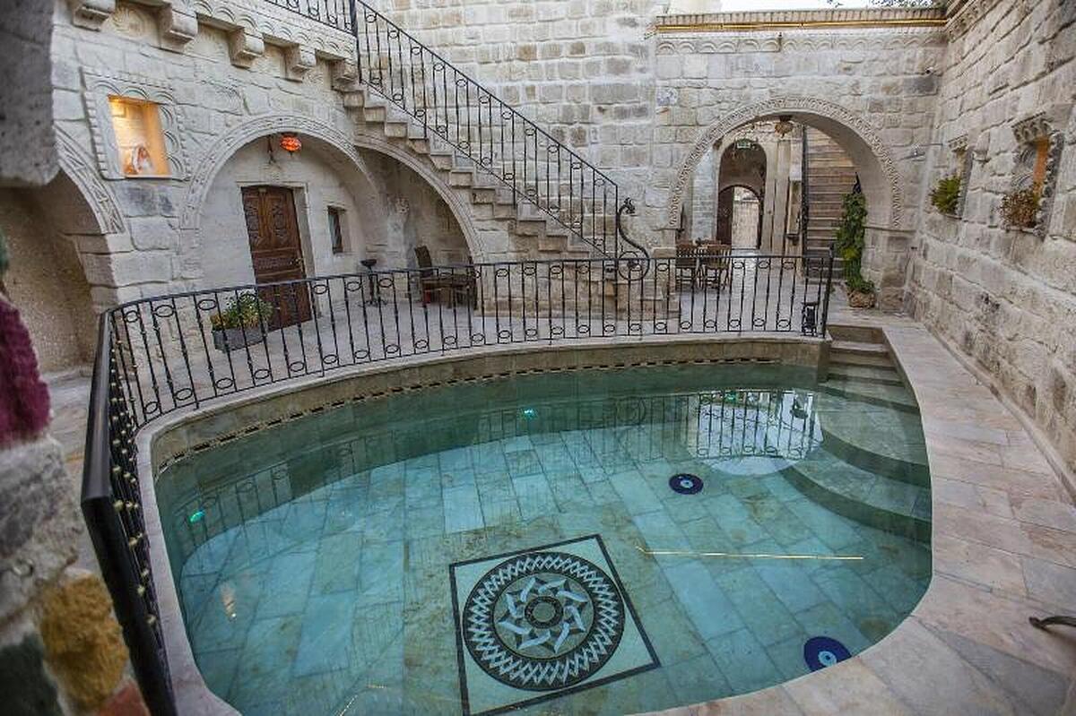 ROYAL CAVE HOTEL
