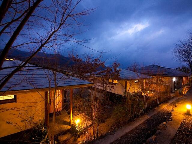 RYOKAN YUFUIN TSUBAKI