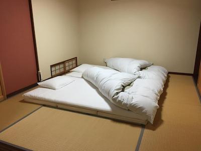 RYOKAN YUFUIN TSUBAKI