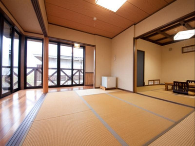 RYOKAN YUFUIN TSUBAKI