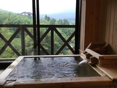 RYOKAN YUFUIN TSUBAKI