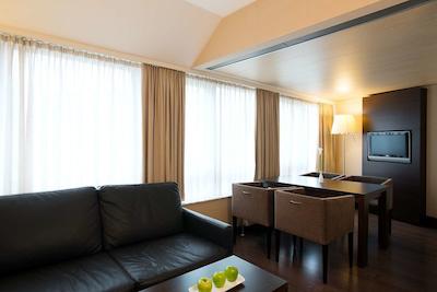 اناچ دوسلدورف کنیکسالی