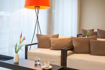 اناچ دوسلدورف کنیکسالی