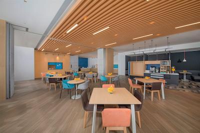 Holiday Inn Express Xiamen Airport Harbor