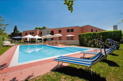 GRAND HOTEL PRESIDENT