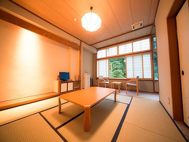 Aizu Higashiyama Onsen Tsuki No Akari