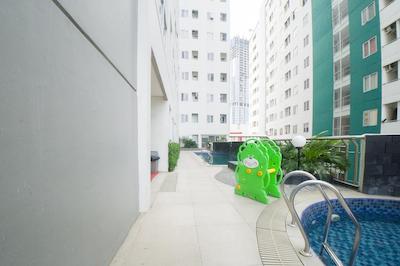 RedDoorz Apartment near Bundaran Satelit Surabaya