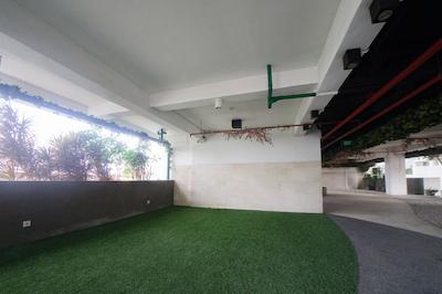 RedDoorz Apartment near Bundaran Satelit Surabaya