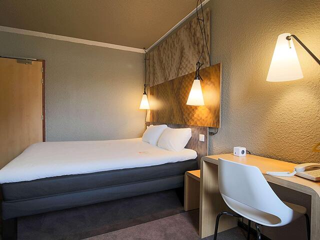 ibis Montauban