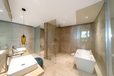 فایو جمیرا ویلج