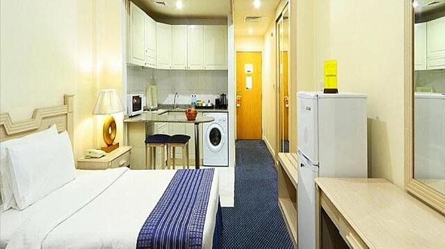 GREEN HOUSE HOTEL APARTMENTS LLC