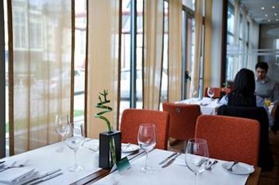 هالیدی این الماتی