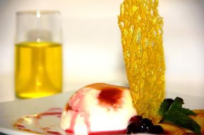 هالیدی این الماتی