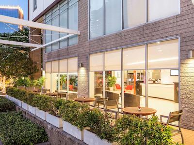 آیبیس بانکوک ساتورن