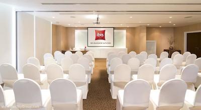 آیبیس بانکوک ساتورن